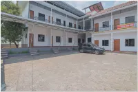 RedDoorz Plus Near Rsud Majalengka Hotels in Majalengka