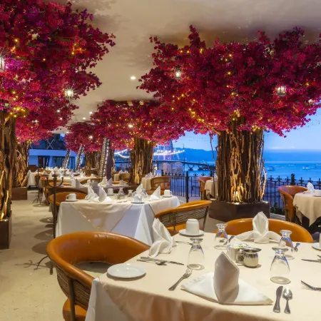 Playa Los Arcos Resort & Spa