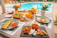 Apollo Resort Art Hotel Hotels in Avlonas