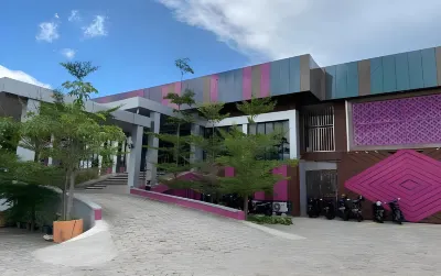 Sumbawa Grand Hotel Hôtels à : Penyaring