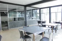 Saara Beach Hotel - Beach