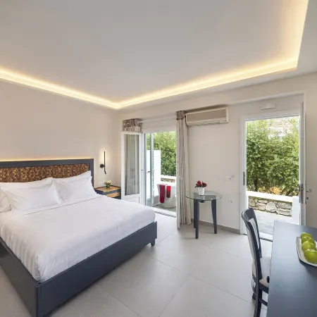 Petinos Hotel