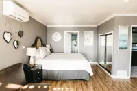Laguna Cove Hotel - balcony