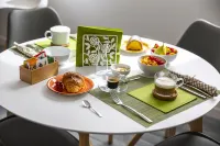 Casa Ananda Hotels in Ferno