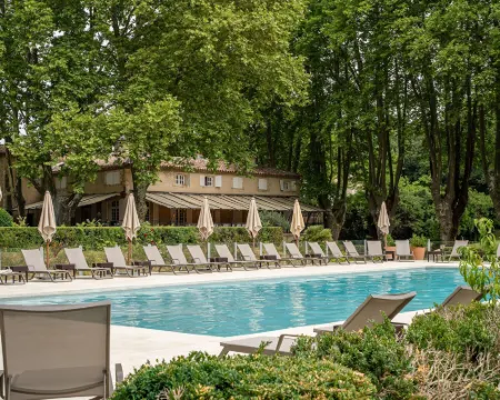 Moulin de Vernegues et Spa Hotels in Mallemort