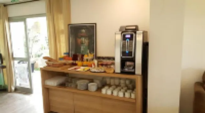 Hotel Sable Et Soleil - Port, Plage et Jacuzzi Privé