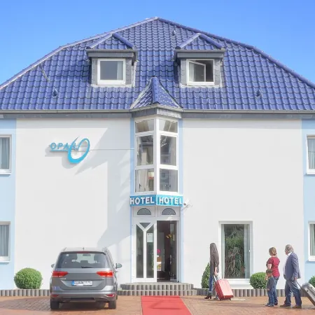 Hotel Opal
