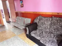 Jajos Guest House Hotels in Free Hold