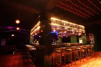 Home Away - bar