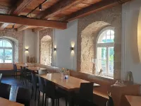 Hotel Balsthal Отели в г. Бальсталь
