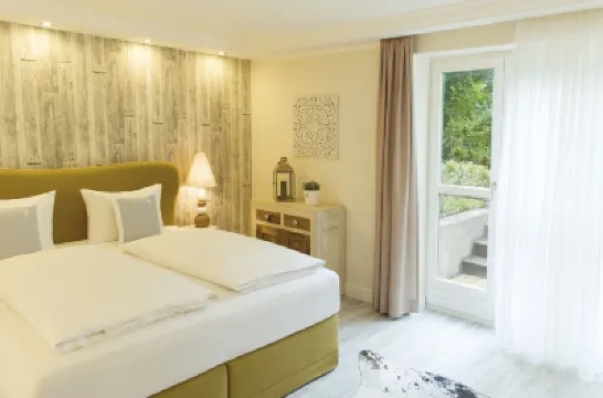 Donau Lodge Boardinghouse Отели в г. 