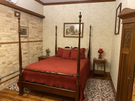 Cambridge Inn on Main Отели в г. Лейк Милс