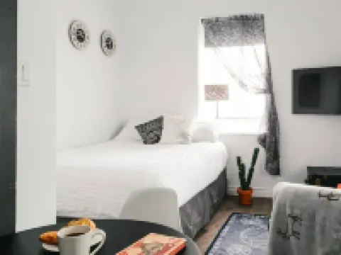 Lofts du Presbytère فنادق في ماتان