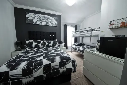 Rossall Guest House Blackpool-Ideal for Families & Couples - Gæstehus