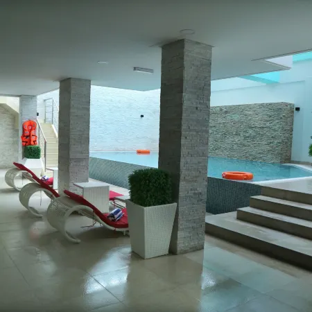 Meshal Hotel & Spa