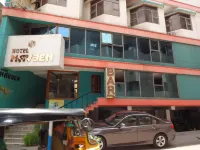 Hotel Naveen Отели рядом с достопримечательностью «Vellingiri Hill Temple»