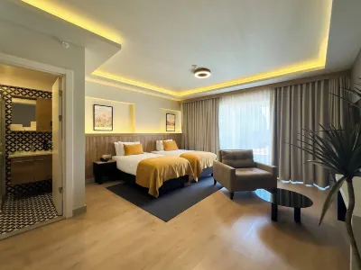 Dugi Hotel Hotels near Kadikoy