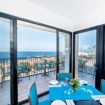 Islet Seafront Apartment Corner Terrace