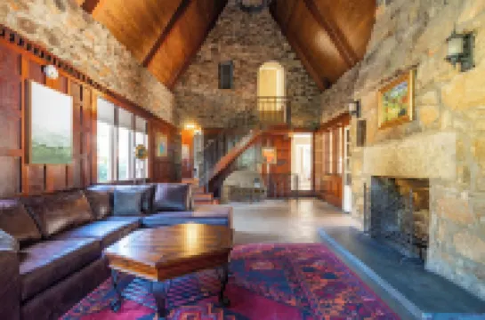 哥倫布市中心城堡 - 皇家