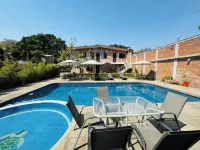 Hotel Villa Pralaya - Pool
