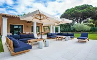 Magnificent villa overlooking the bay of Canebiers