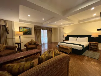 Coco Grande Hotel Hotel dekat Negros Oriental Convention Center