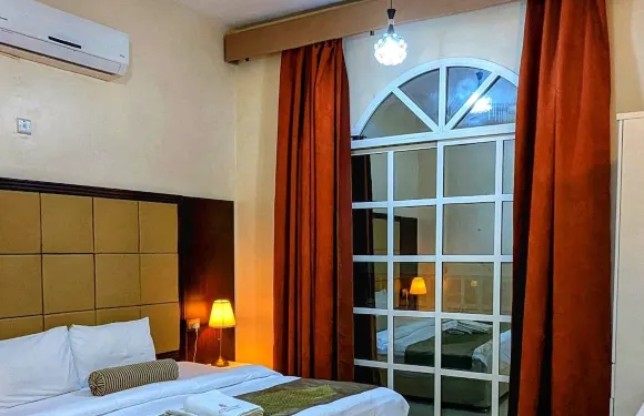 科爾法坎珊瑚灣酒店