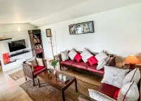 Manas Valley View bungalow Hotels in Vilpatti