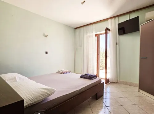 Apartments Blink Hotels in Оребич