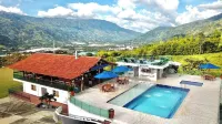 Mountain View Hotels in Girardota