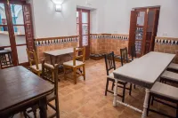 Vivian's Guest House