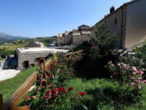 波戈圖非迪弗索阿爾貝格酒店 伊塞爾尼亞省酒店