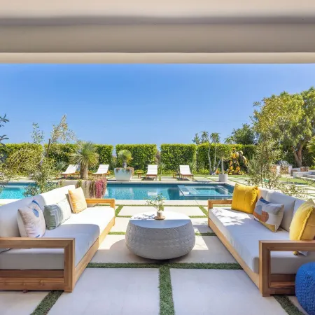 Casa Maria by Oraklus