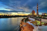 The Loft Plaza Hotel Hotels in Bangi