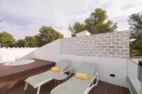 Cabot Las Velas Apartments - 3-Star