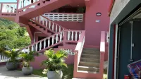Top Ranking Hill View Guesthouse - Homestays