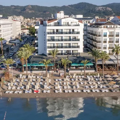 Aurasia Beach Hotel Hotels near حديقة أكوا دريم المائية