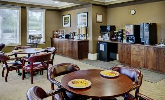 Lakeview Inns & Suites - Edson Airport West