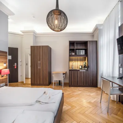 BoardingWorld Heidelberg Отели рядом с достопримечательностью «Гейдельбергская бочка»