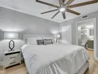 1505 Oceanfront Pelican Beach Resort Amazing Location Multiple Pools & Hot Tubs