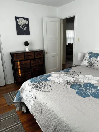 5 mi to WEC and 5 mi to Airpark