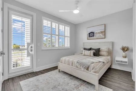 Bayview Pointe! Luxury 3 bedroom home! Near Anna Maria island with heated pool! Отели в г. Кортес