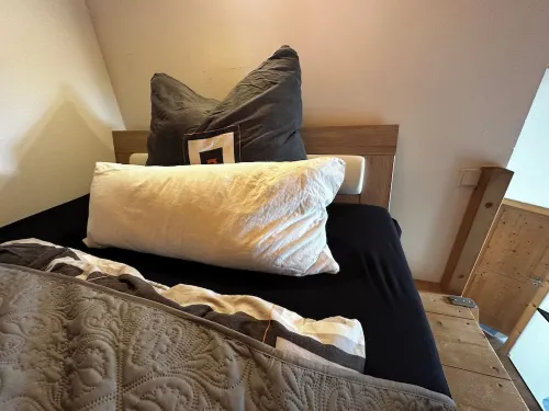 wonderful apartment with connection to public transportation to Munich
