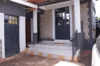 Immaculate 3 bedroom House in Ndenderu near Ruaka Hoteles en Riara Ridge