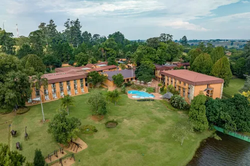 African Sky Hotels - Pine Lake Inn - Gym