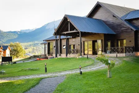 Amancio Hotel & Cabañas