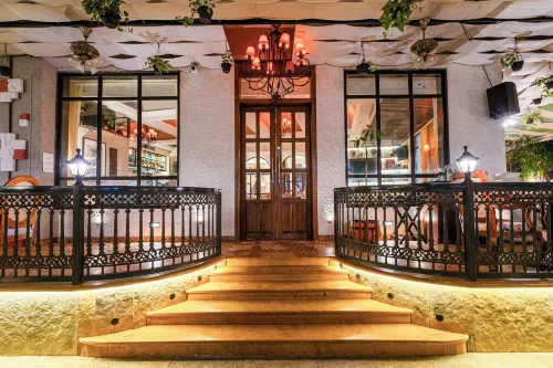 Arnna Hotel - Goregaon