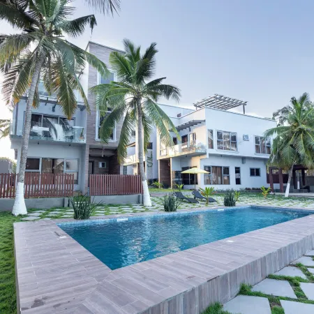 Serenity Residences & Spa - Kokrobite Beach