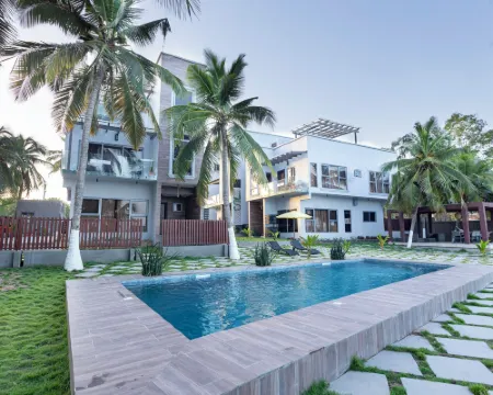 Serenity Residences & Spa - Kokrobite Beach Hotels in Awutu