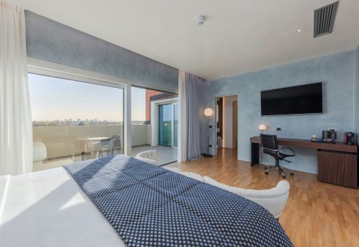 코트야드 바이 메리어트 베니스 에어포트 객실